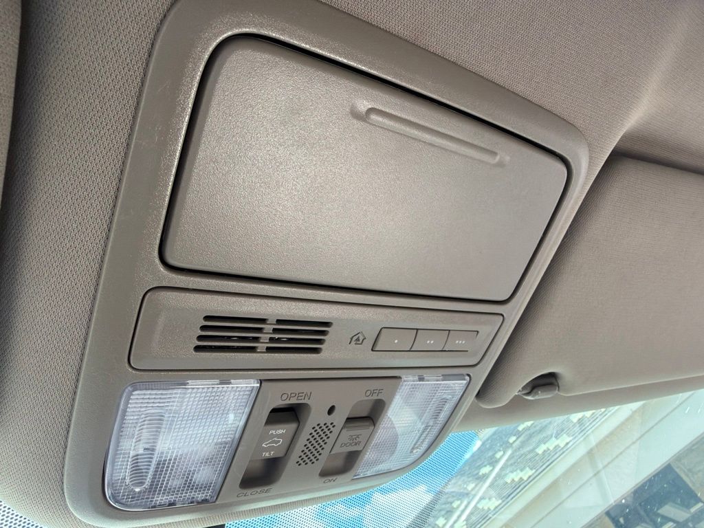 Certified Used 2017 White Honda EX-L image 29