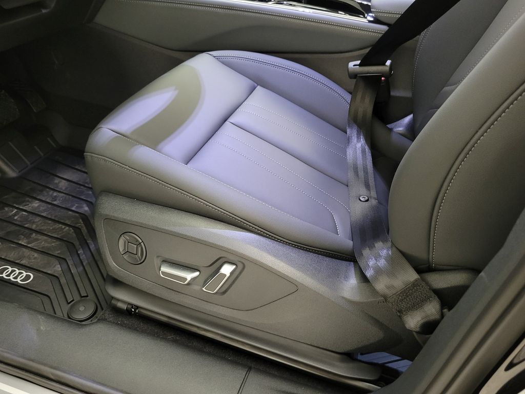 Thumbnail: 2026 Audi Q3 - 28