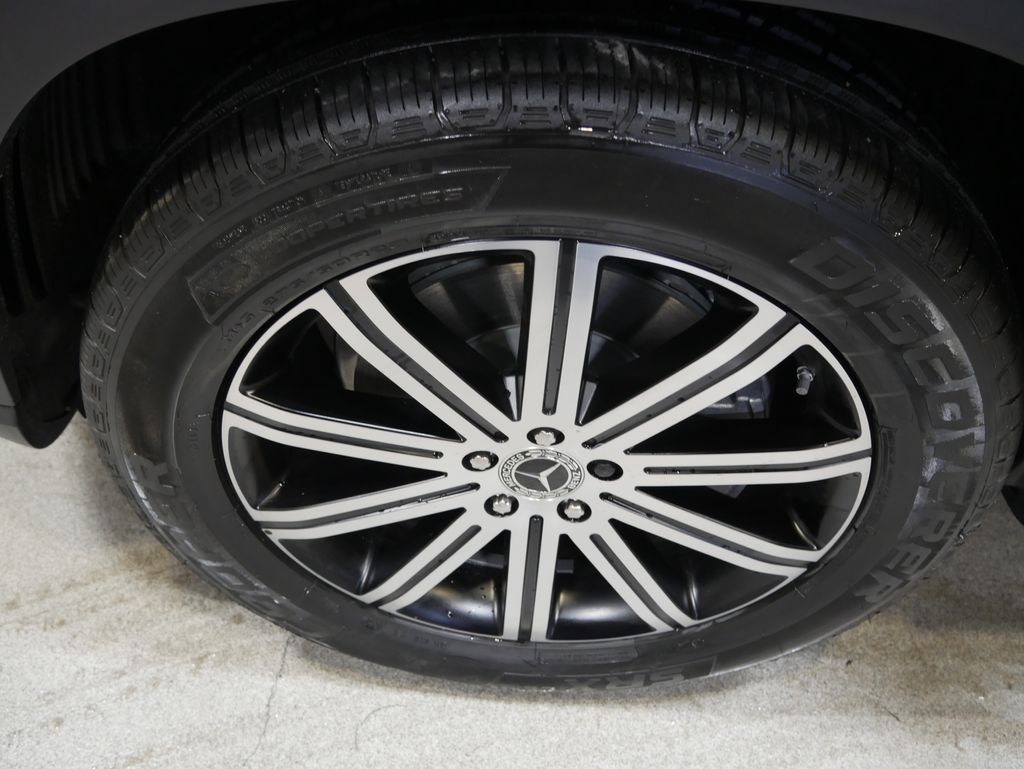 Thumbnail: 2026 Mercedes-Benz GLE - 12