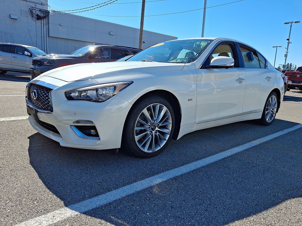2019 INFINITI Q50 — photo 2