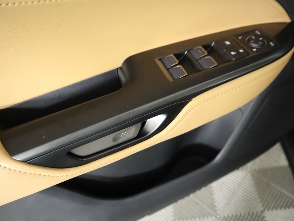2025 Lexus NX 250 24