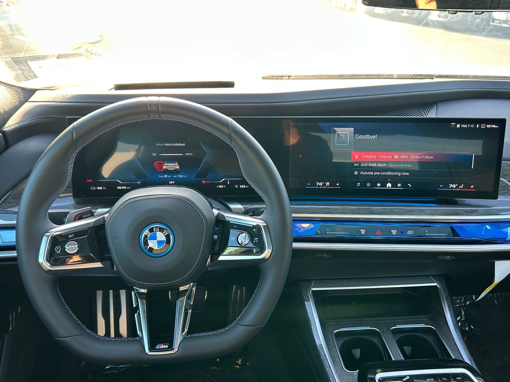 Thumbnail: 2024 BMW i7 - 17