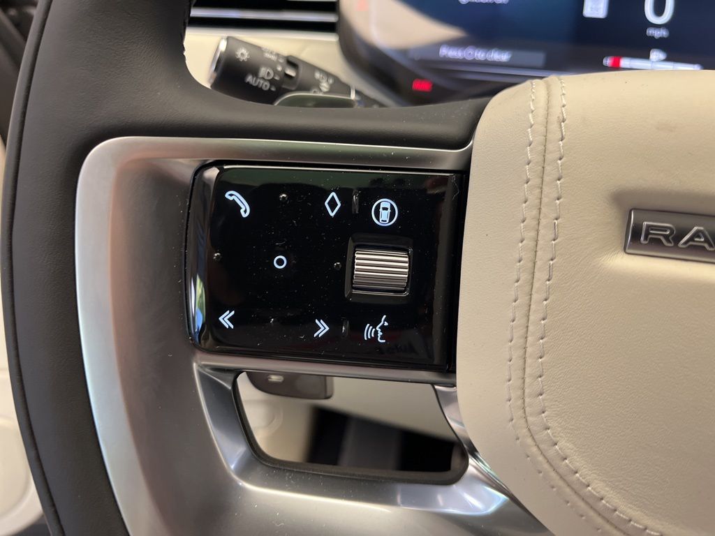 Thumbnail: 2025 Land Rover Range Rover - 15