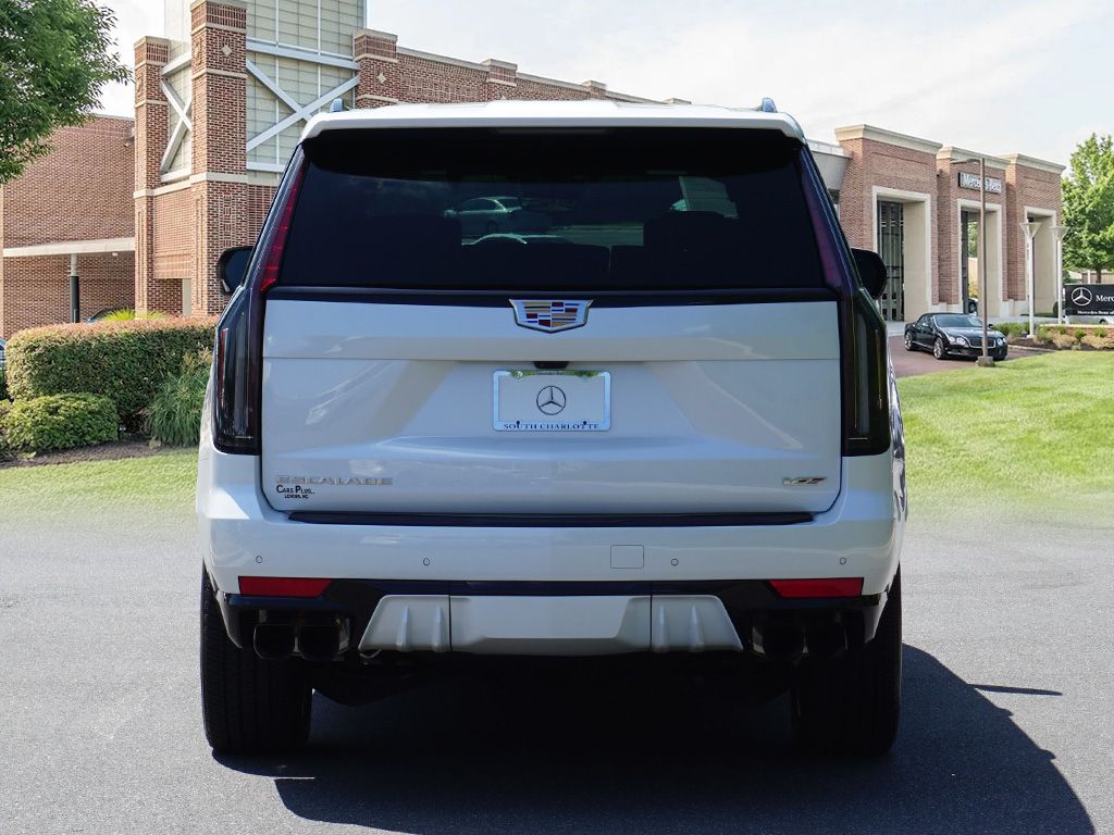 Thumbnail: 2023 Cadillac Escalade - 5