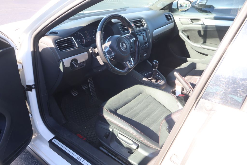 Thumbnail: 2013 Volkswagen Jetta - 7