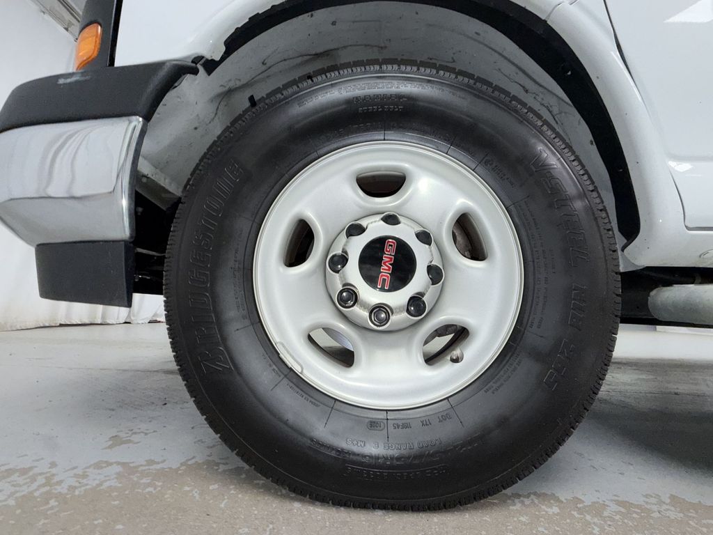 Used 2025 GMC Savana 2500 Van