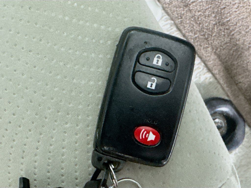 Used Car 2010 Toyota Prius  I For Sale Under $12,000 In Austin, Texas