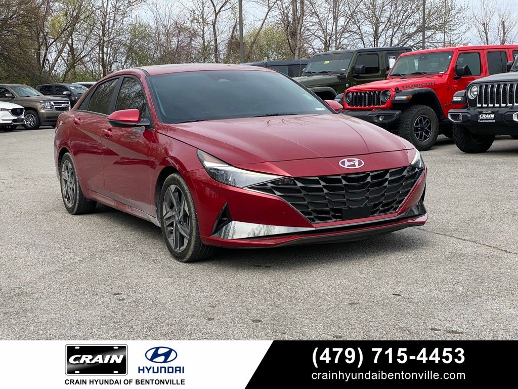 Scarlet Red Pearl 2023 Hyundai Elantra Limited FWD Sedan Front-Wheel Drive Continuously Variable Transmission