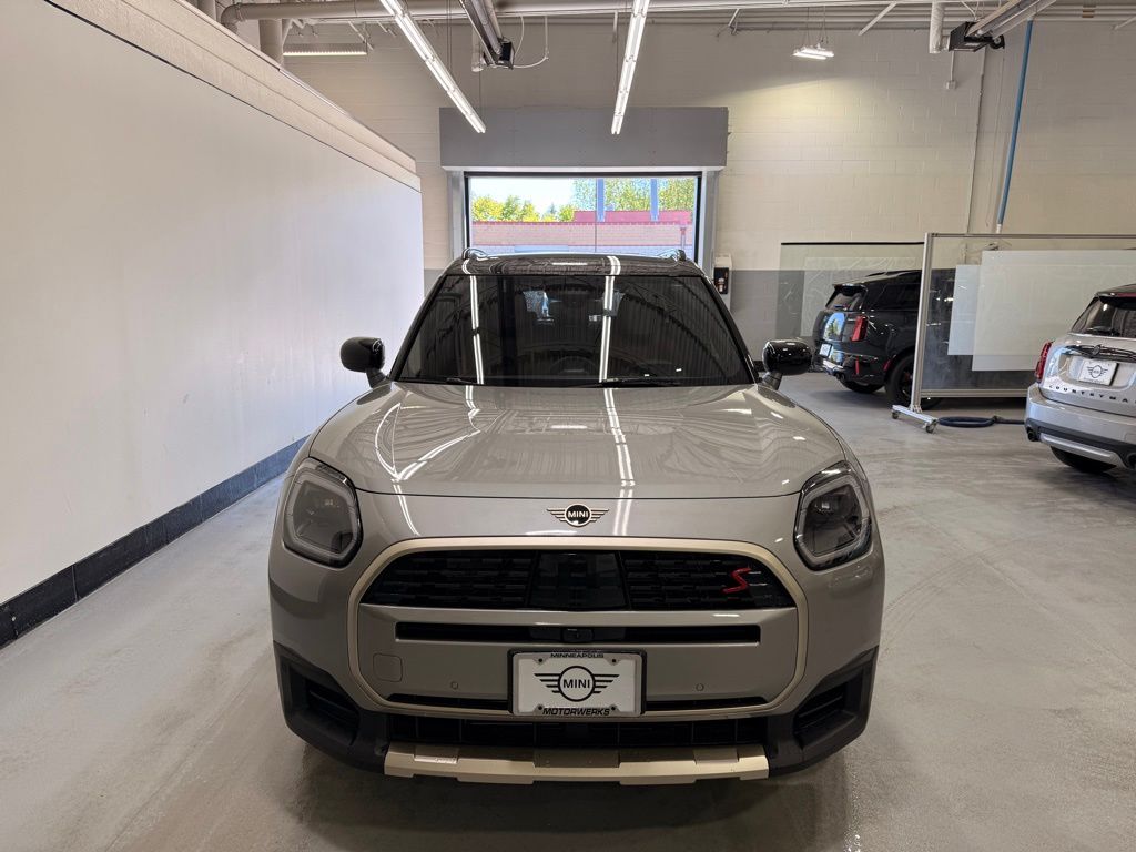 Thumbnail: 2027 MINI Cooper Countryman - 8