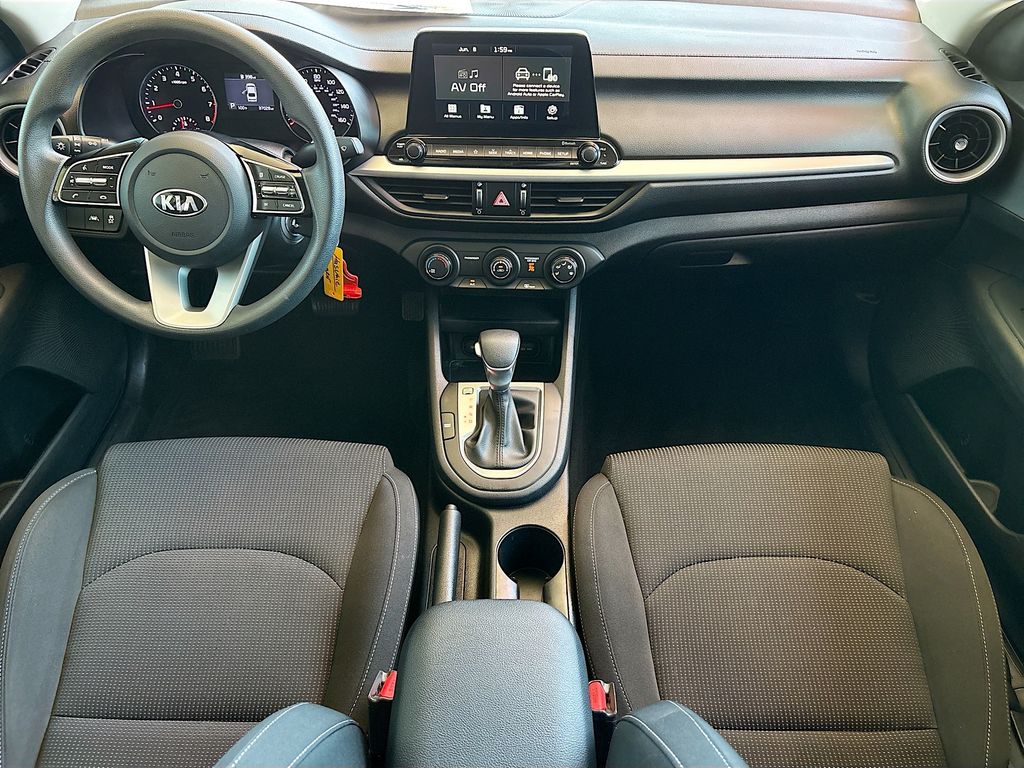 Thumbnail: 2021 Kia Forte - 13