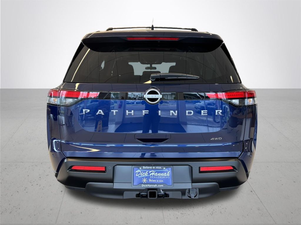 2026 Nissan Pathfinder SV