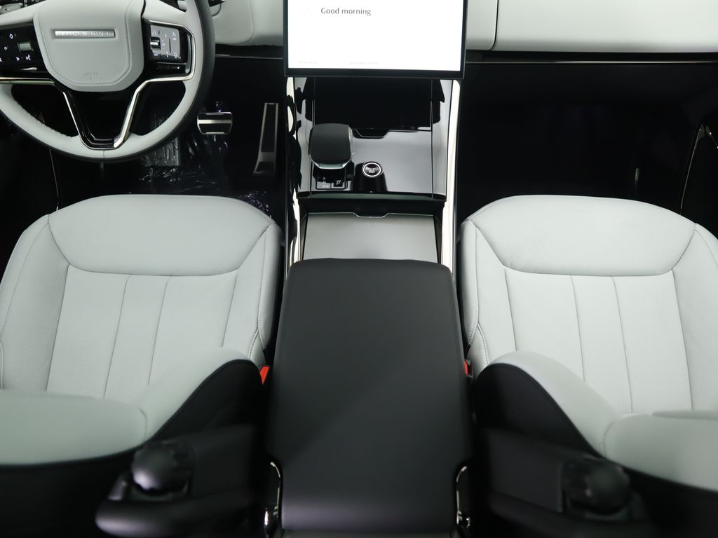 Thumbnail: 2025 Land Rover Range Rover Sport - 17