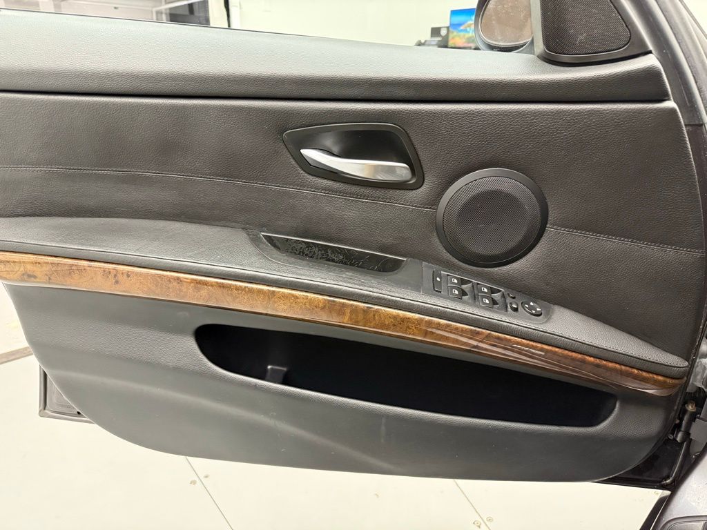 Thumbnail: 2007 BMW 3 Series - 16