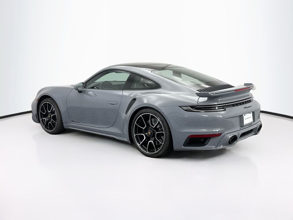 Thumbnail: 2025 Porsche 911 - 3