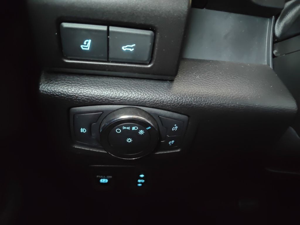 Used Car 2020 Ford Expedition Max  Limited For Sale Under $30,000 In Austin, Texas