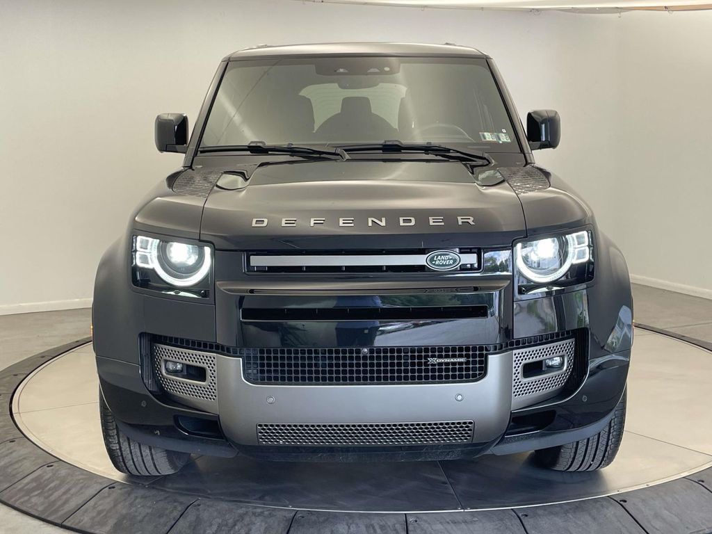 2023 Land Rover Defender 110 X-Dynamic SE - 10