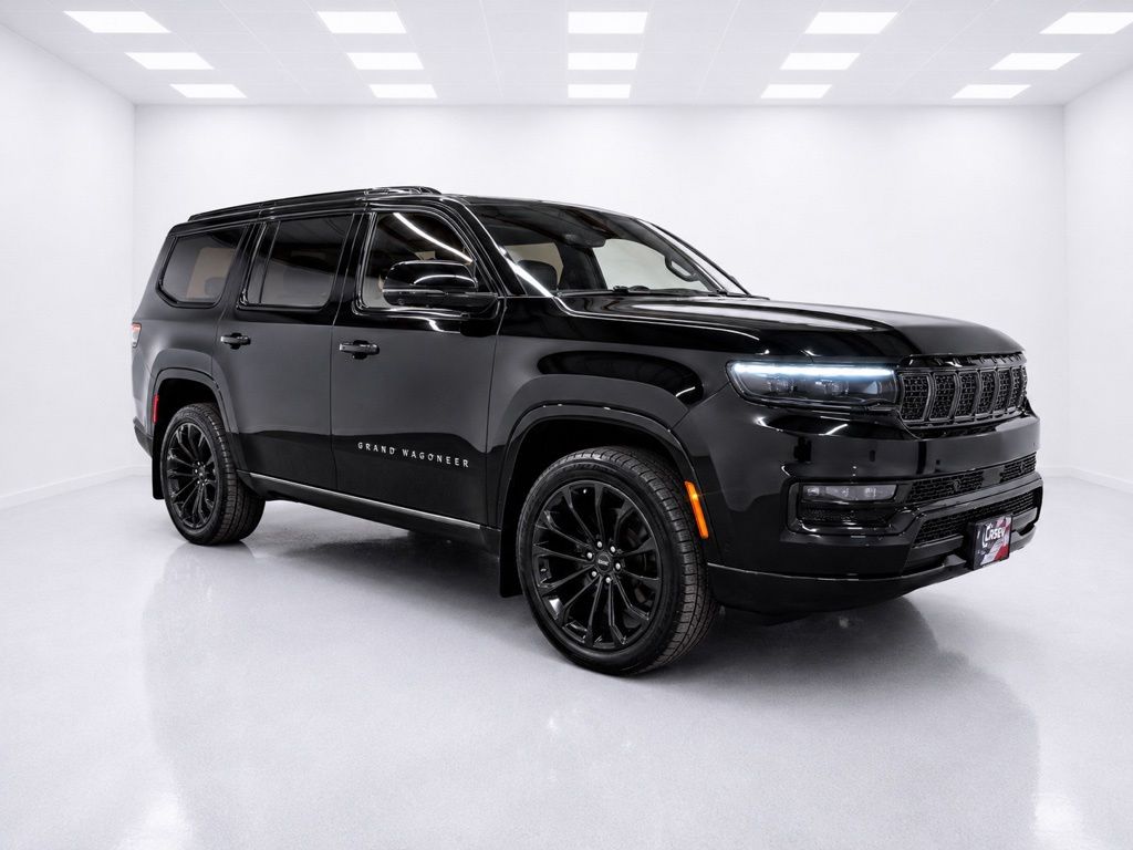 Diamond Black Crystal Pearlcoat 2022 Jeep Grand Wagoneer Series II 4WD SUV / Crossover Four-Wheel Drive 8-Speed Automatic