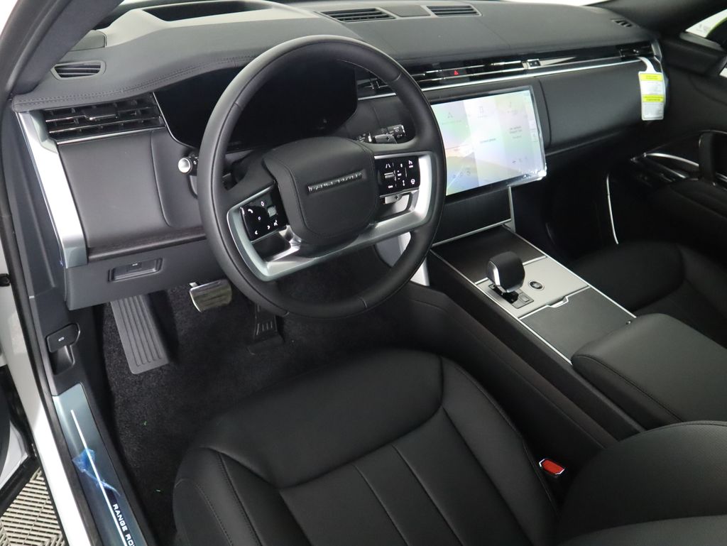 Thumbnail: 2025 Land Rover Range Rover - 10