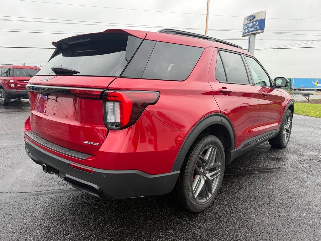 2026 Ford Explorer ST-Line - 8