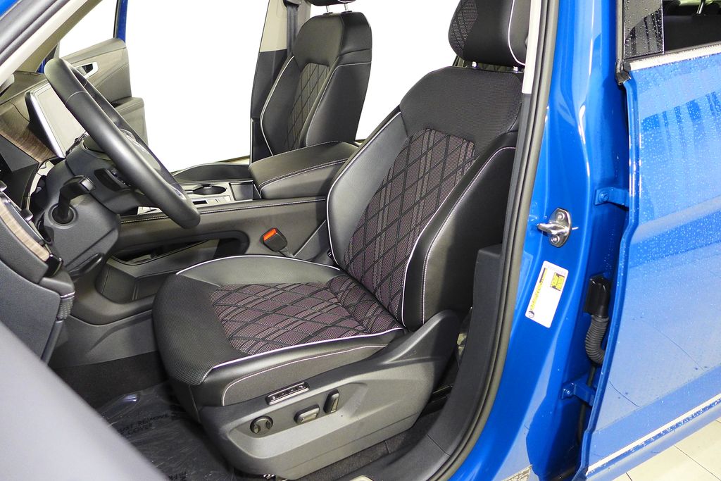 Thumbnail: 2025 Volkswagen Atlas - 24