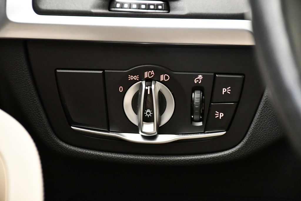 Thumbnail: 2023 BMW X3 - 21