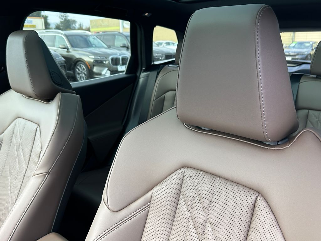 Thumbnail: 2026 BMW X3 - 14