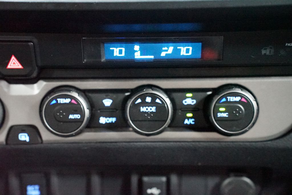 Thumbnail: 2023 Toyota Tacoma - 19