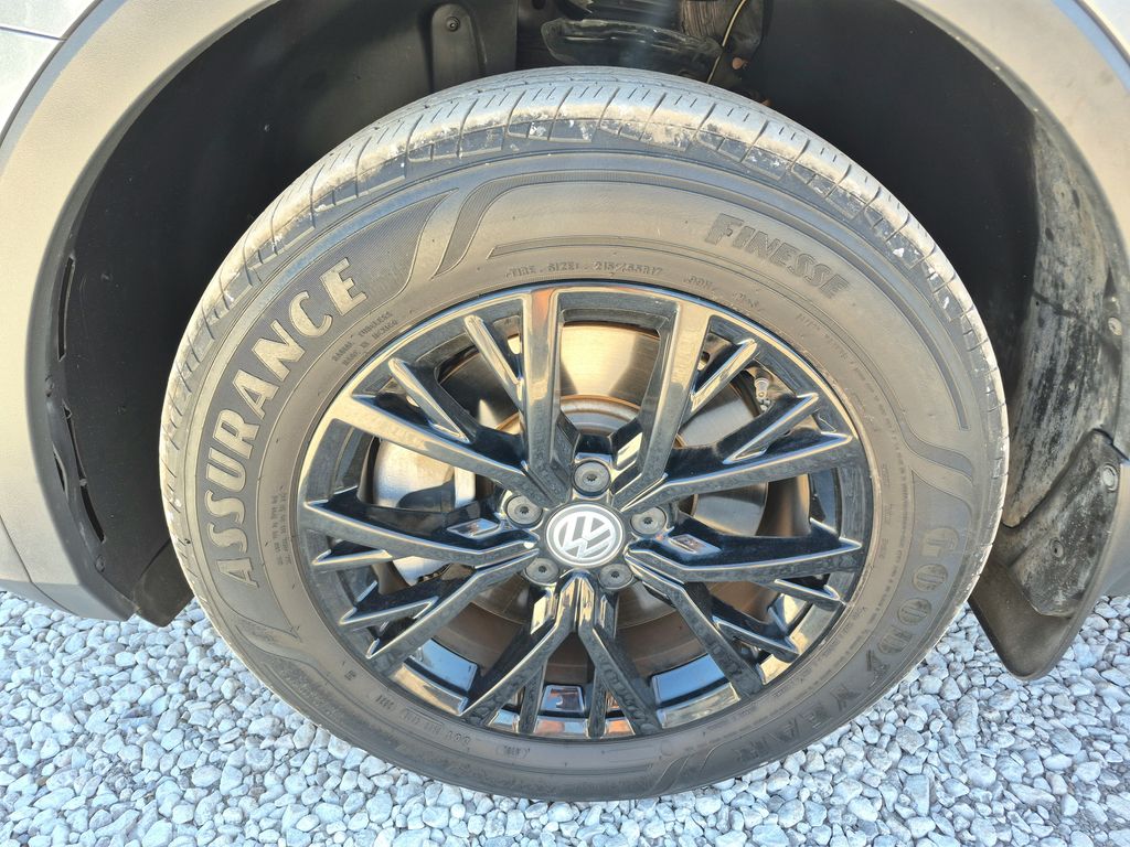 2021 Volkswagen Tiguan 2.0T S - 8