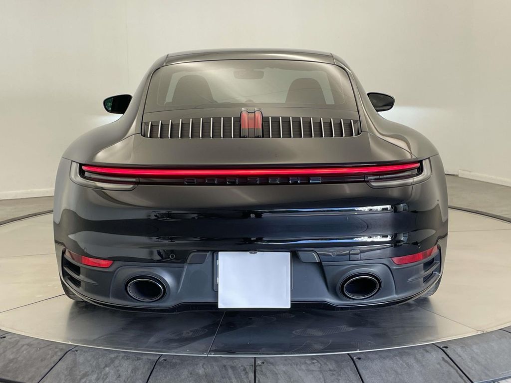 2021 Porsche 911 Carrera 4 - 5