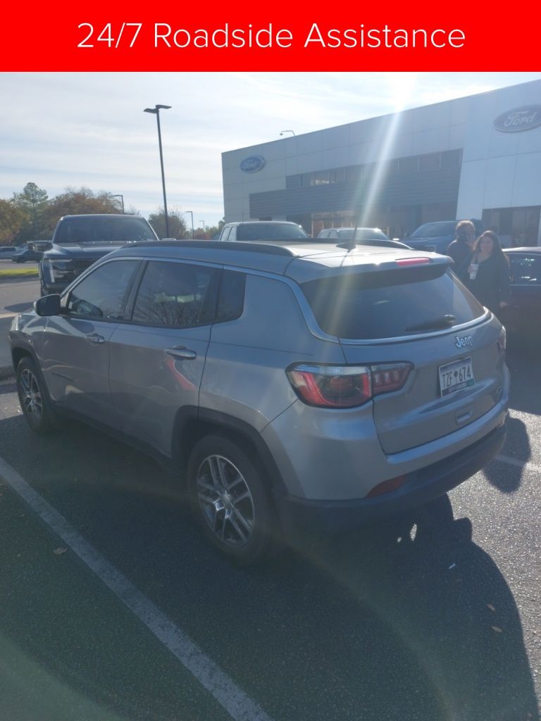 2019 Jeep Compass Latitude photo 4