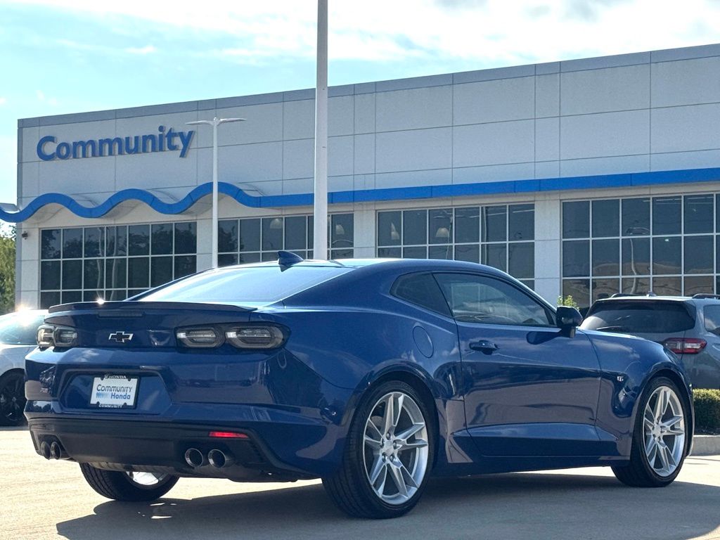 2021 Chevrolet Camaro 1LT - 1