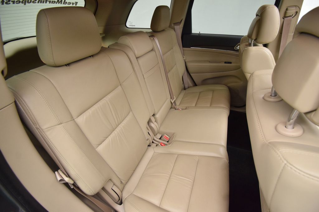 used 2015 Jeep Grand Cherokee car, priced at $13,900