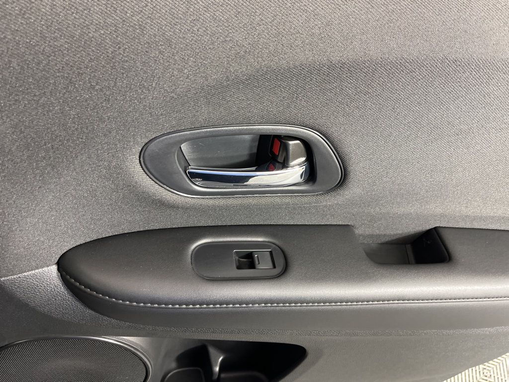 Thumbnail: 2022 Honda HR-V - 20