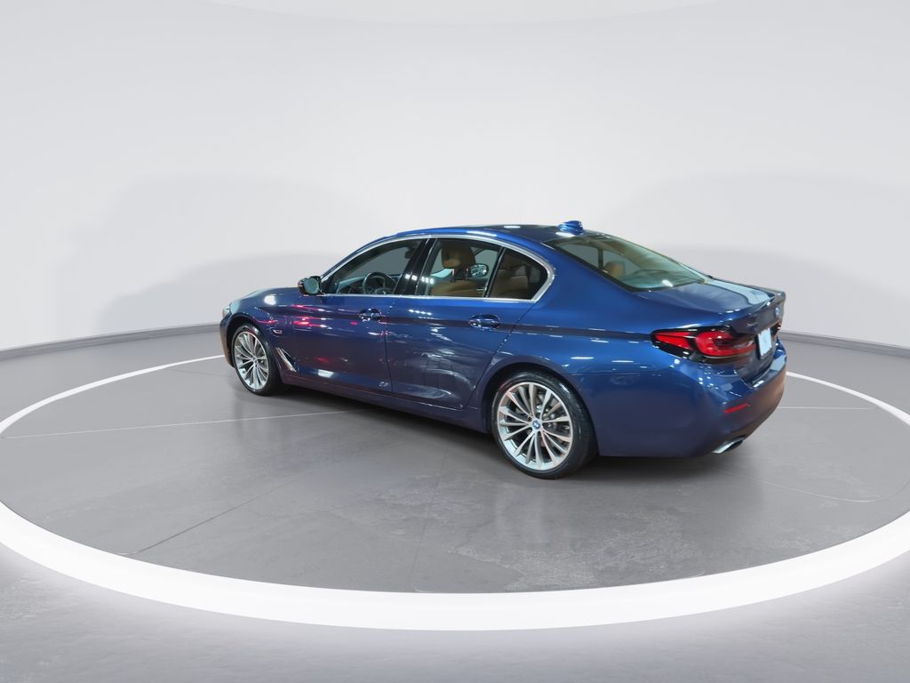 Thumbnail: 2022 BMW 5 Series - 6