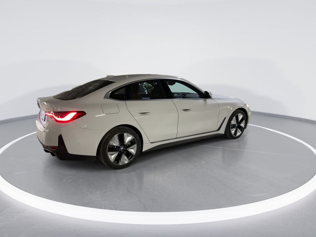 2025 BMW i4 xDrive40 8