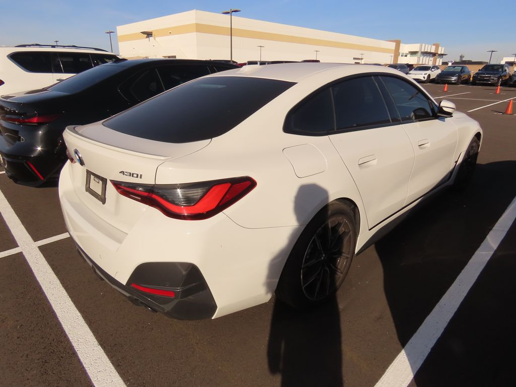 Thumbnail: 2022 BMW 4 Series - 3