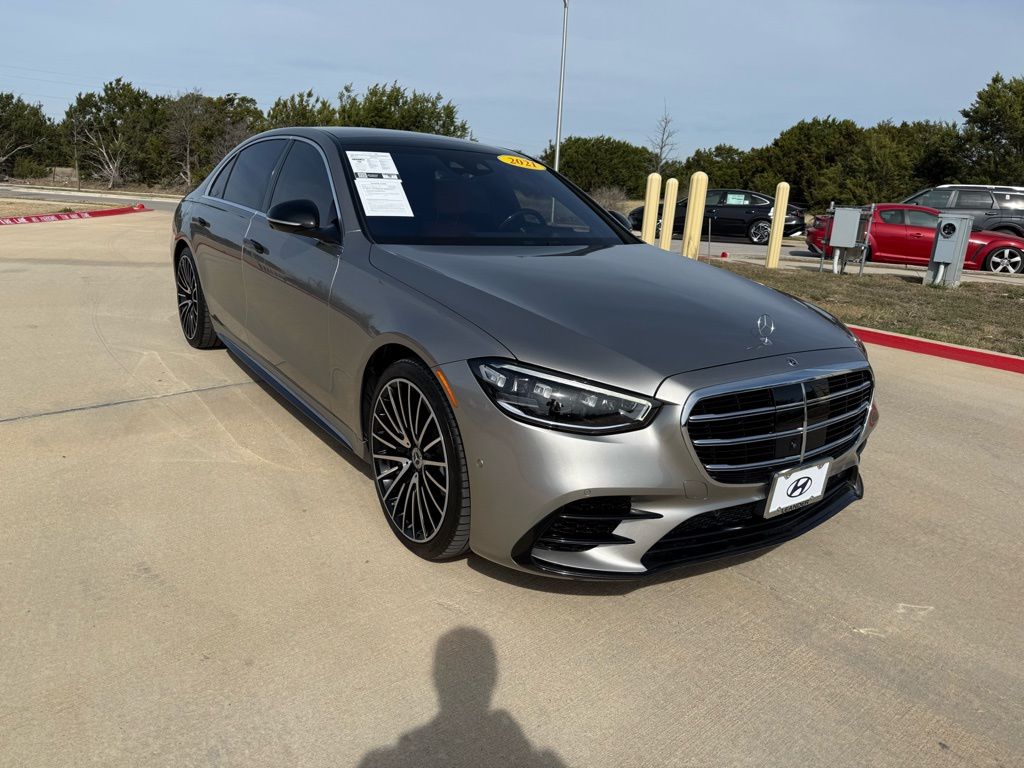 Thumbnail: 2021 Mercedes-Benz S-Class - 3