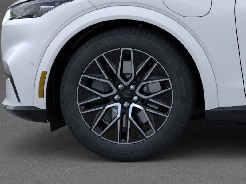 New 2025 White Ford Premium image 19