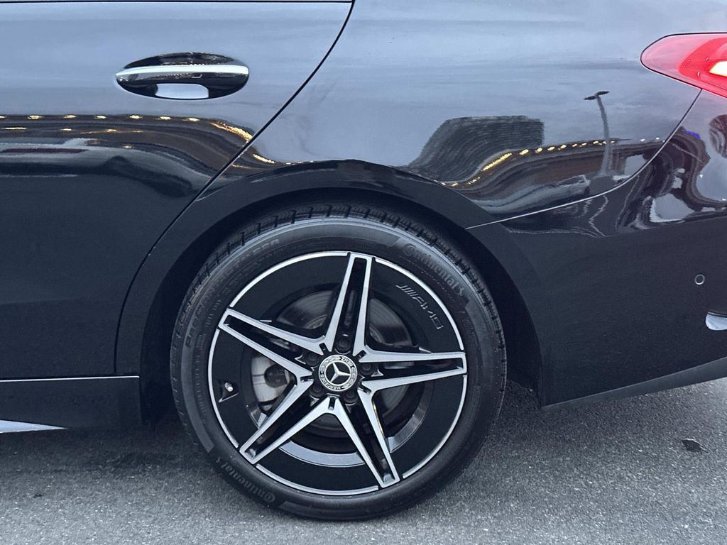 Thumbnail: 2023 Mercedes-Benz C-Class - 14
