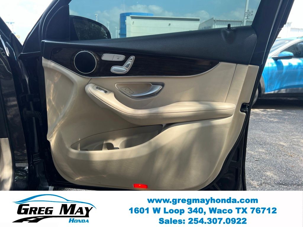 2019 Mercedes-Benz GLC GLC 300 - 10