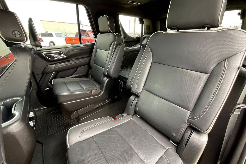 Used 2021 GMC Yukon SLT 4D Sport Utility