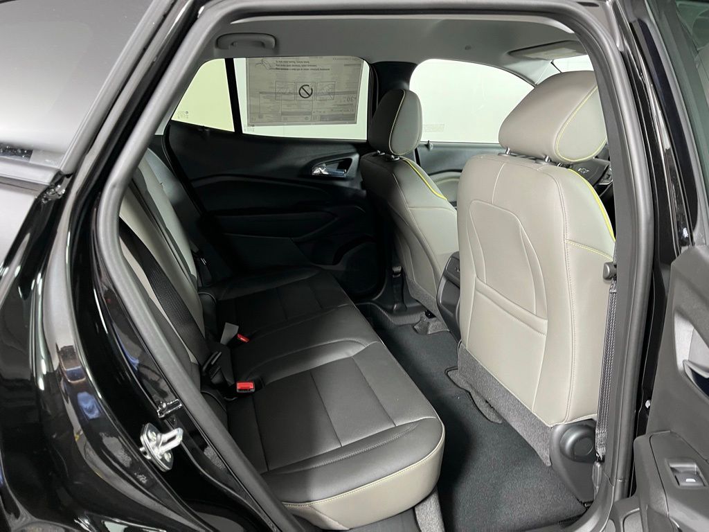 Thumbnail: 2026 Chevrolet Trax - 11
