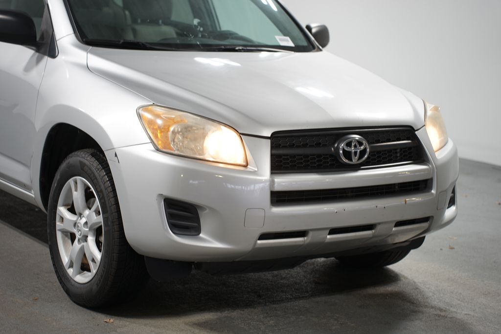 2012 Toyota RAV4  4