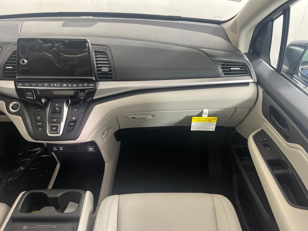Thumbnail: 2026 Honda Odyssey - 15