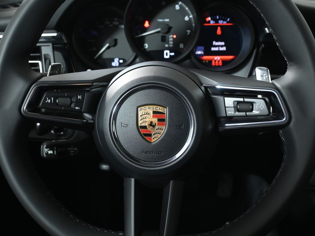 Thumbnail: 2026 Porsche Macan - 19