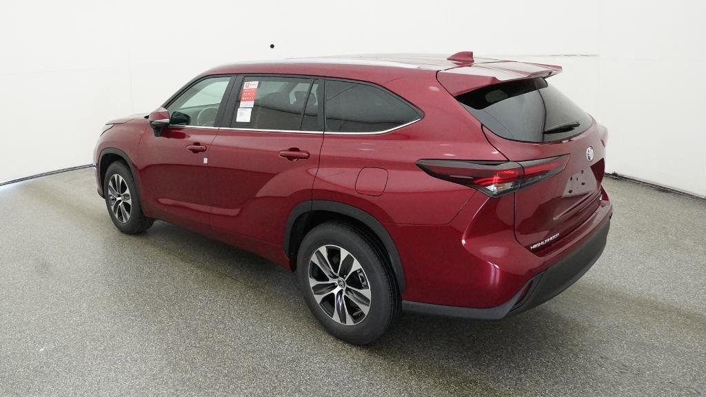 Thumbnail: 2025 Toyota Highlander - 5