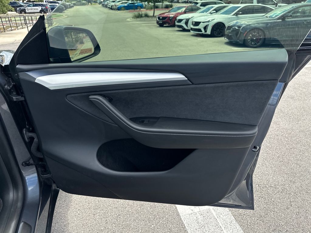 Used Car 2023 Tesla Model Y  Long Range For Sale Under $35,000 In Austin, Texas