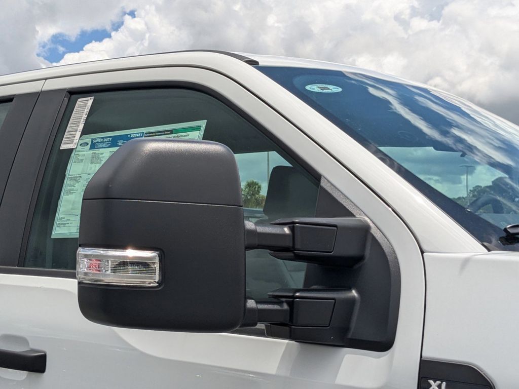 2025 Ford F-250 Super Duty XL