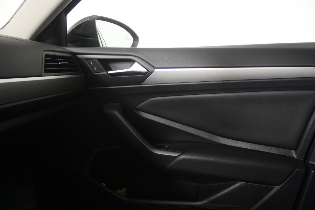 Thumbnail: 2019 Volkswagen Jetta - 24