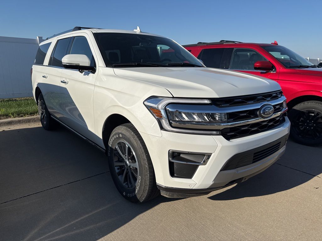 White Metallic 2024 Ford Expedition MAX Limited 4WD SUV / Crossover Four-Wheel Drive Automatic